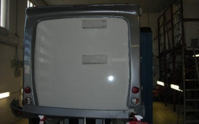 Sostituzione testata posteriore da tamponamento